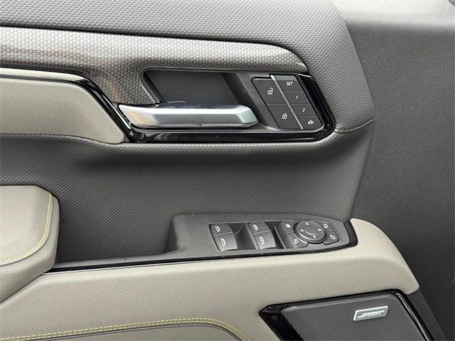 Photo of 2025 Black Chevrolet Silverado 1500