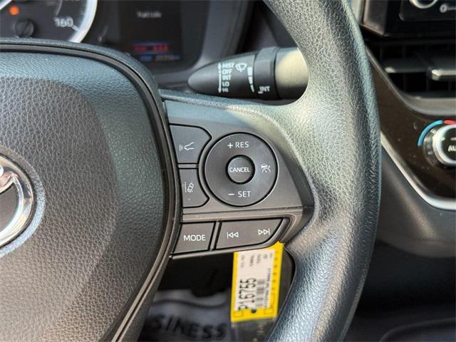 Photo of 2022 Classic Silver Metallic Toyota Corolla