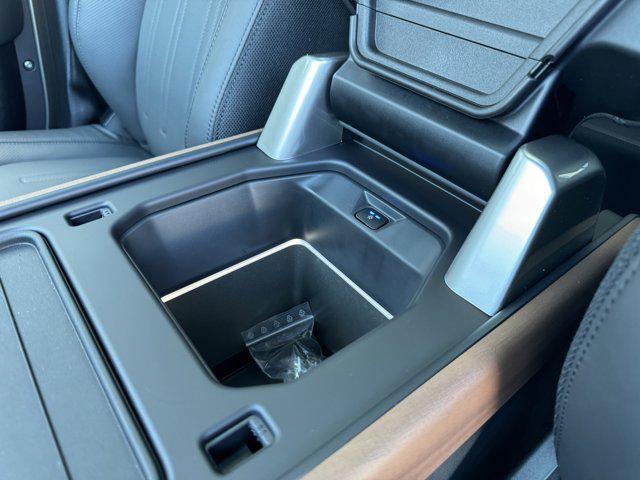 Photo of 2024 Silicon Silver Premium Metallic Land Rover Defender