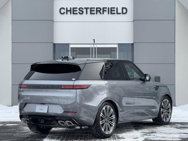 Photo of 2025 Eiger Grey Metallic Land Rover Range Rover Sport
