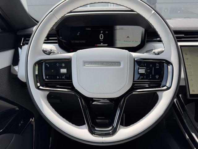 Photo of 2025 Varesine Blue Metallic Land Rover Range Rover Sport