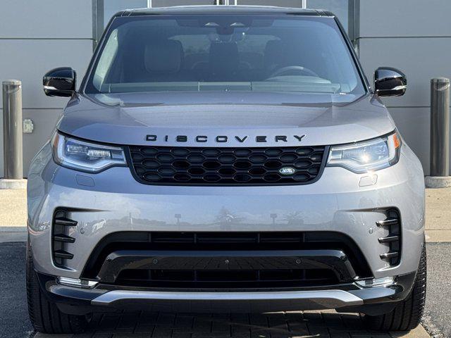 Photo of 2025 Eiger Grey Metallic Land Rover Discovery
