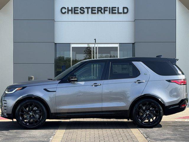 Photo of 2025 Eiger Grey Metallic Land Rover Discovery