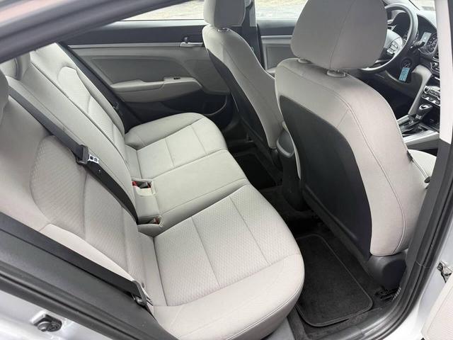 Photo of 2020 Stellar Silver Hyundai ELANTRA