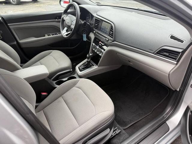 Photo of 2020 Stellar Silver Hyundai ELANTRA