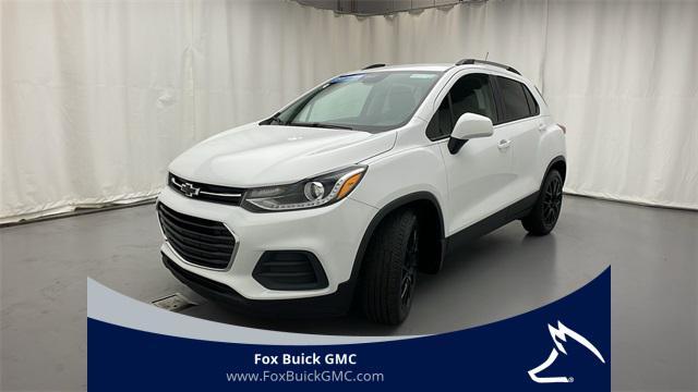 Photo of 2021 Summit White Chevrolet Trax