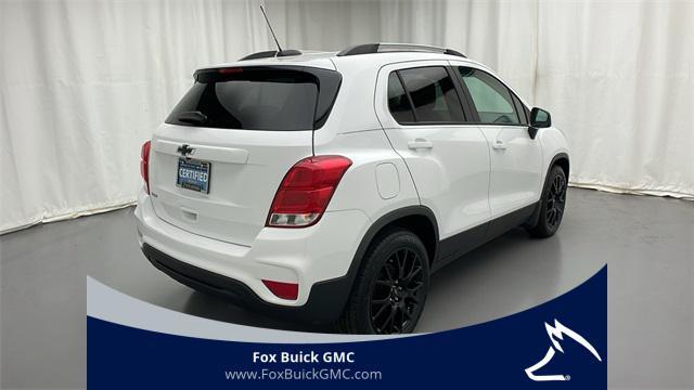 Photo of 2021 Summit White Chevrolet Trax