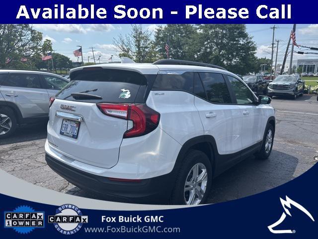 Photo of 2022 Summit White GMC Terrain