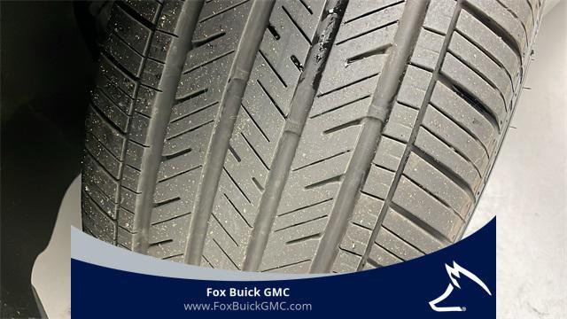 Photo of 2024 Moonstone Gray Metallic Buick Envista