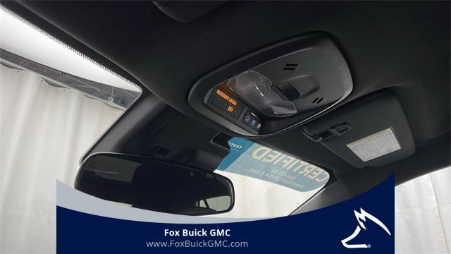 Photo of 2024 Summit White Chevrolet Trax