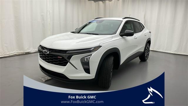 Photo of 2024 Summit White Chevrolet Trax