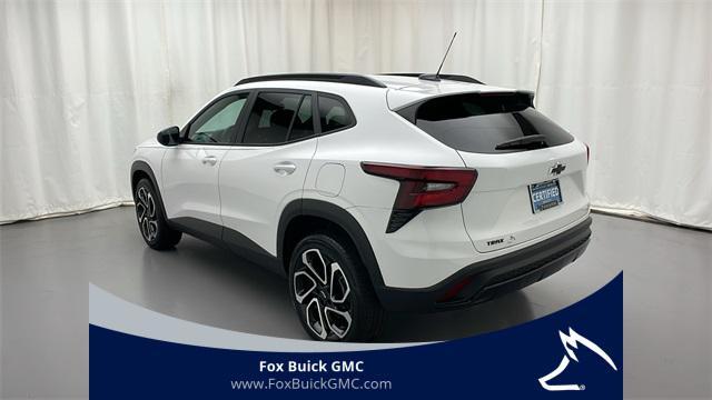 Photo of 2024 Summit White Chevrolet Trax