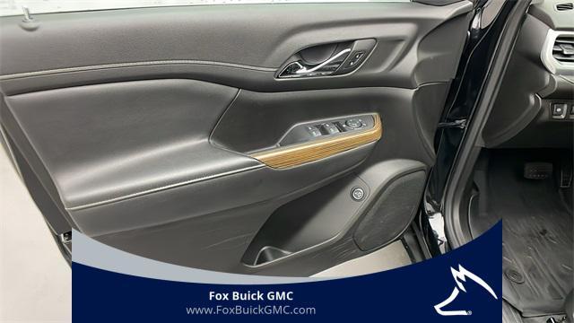 Photo of 2022 Ebony Twilight Metallic GMC Acadia