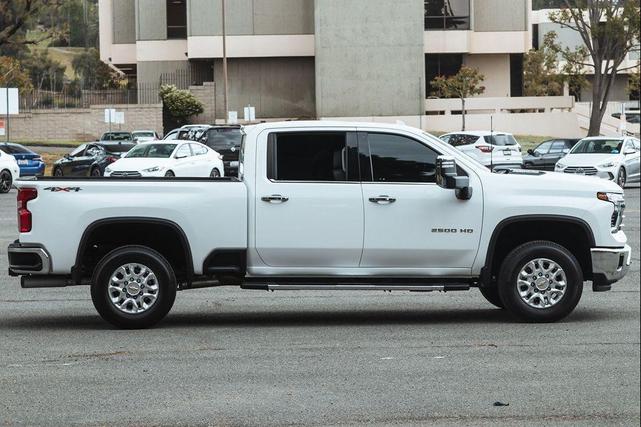 Photo of 2024 Summit White Chevrolet Silverado 2500