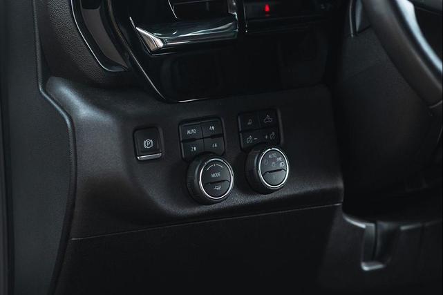 Photo of 2024 Summit White Chevrolet Silverado 2500
