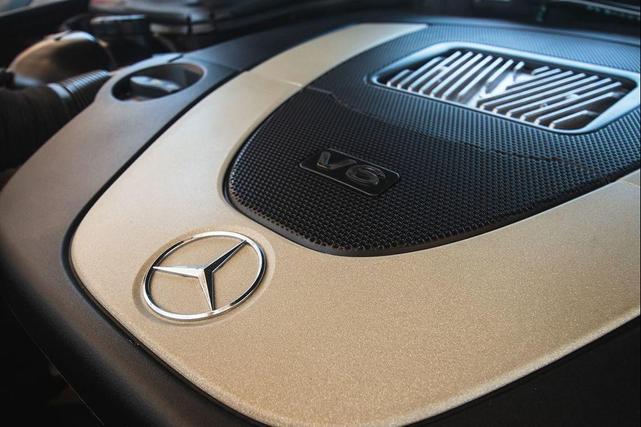 Photo of 2008 Steel Gray Metallic Mercedes-Benz C-Class