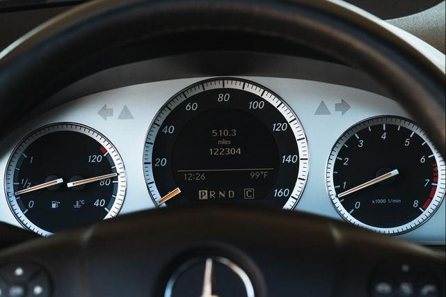 Photo of 2008 Steel Gray Metallic Mercedes-Benz C-Class