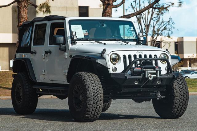 Photo of 2018 Bright White Clearcoat Jeep Wrangler JK Unlimited