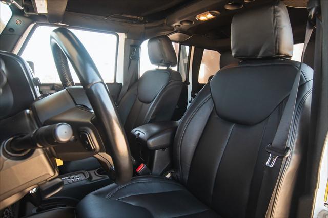 Photo of 2018 Bright White Clearcoat Jeep Wrangler JK Unlimited