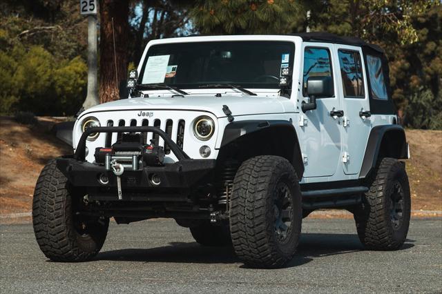 Photo of 2018 Bright White Clearcoat Jeep Wrangler JK Unlimited