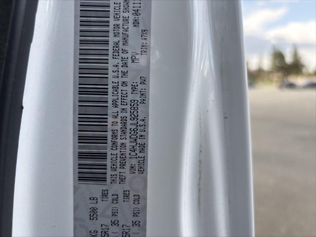 Photo of 2018 Bright White Clearcoat Jeep Wrangler JK Unlimited