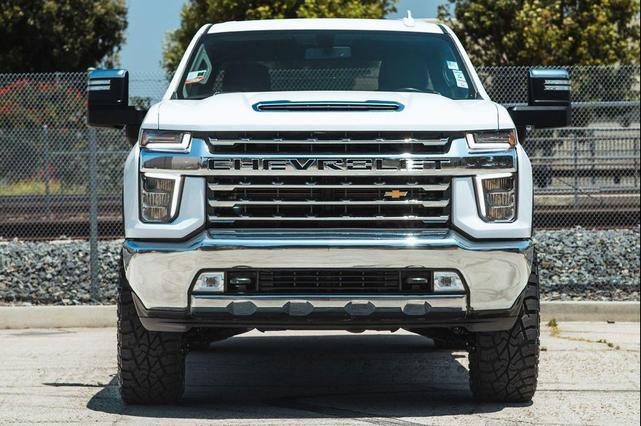 Photo of 2023 Summit White Chevrolet Silverado 2500
