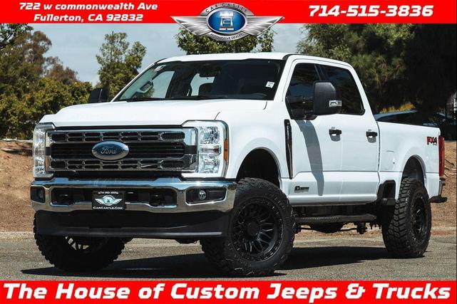 Photo of 2024 Oxford White Ford F-250