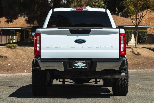 Photo of 2024 Oxford White Ford F-250