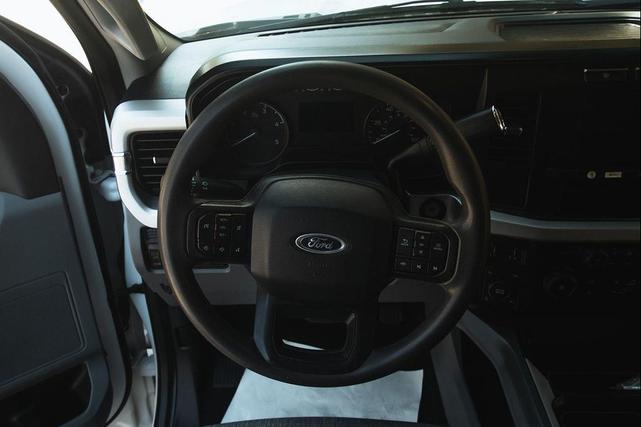 Photo of 2024 Oxford White Ford F-250