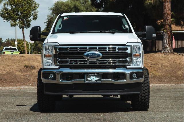 Photo of 2024 Oxford White Ford F-250
