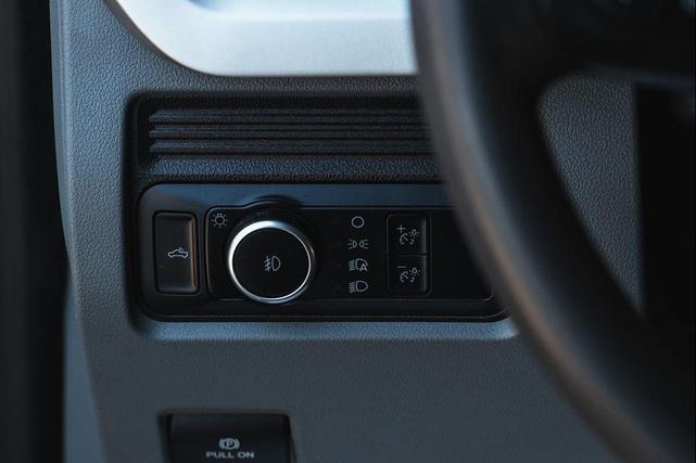 Photo of 2024 Oxford White Ford F-250