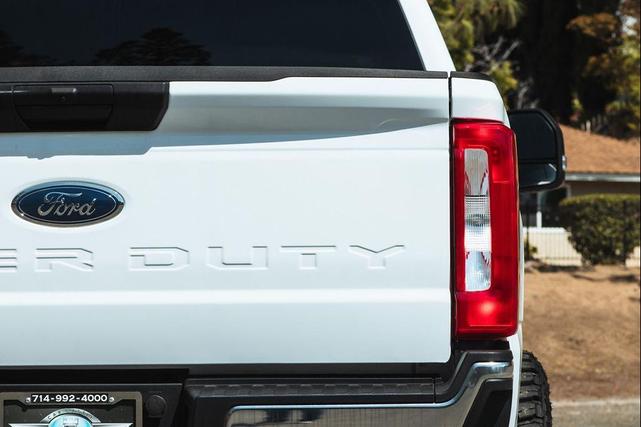 Photo of 2024 Oxford White Ford F-250