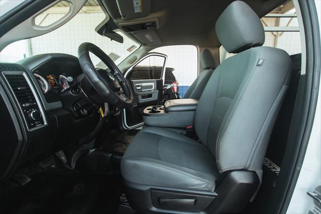Photo of 2018 Bright White Clearcoat RAM 2500