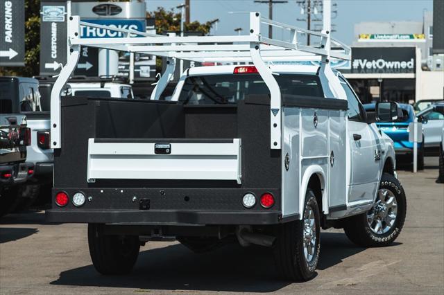 Photo of 2018 Bright White Clearcoat RAM 2500