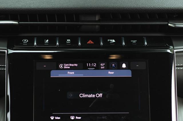 Photo of 2023 Bright White Clearcoat Jeep Grand Cherokee L