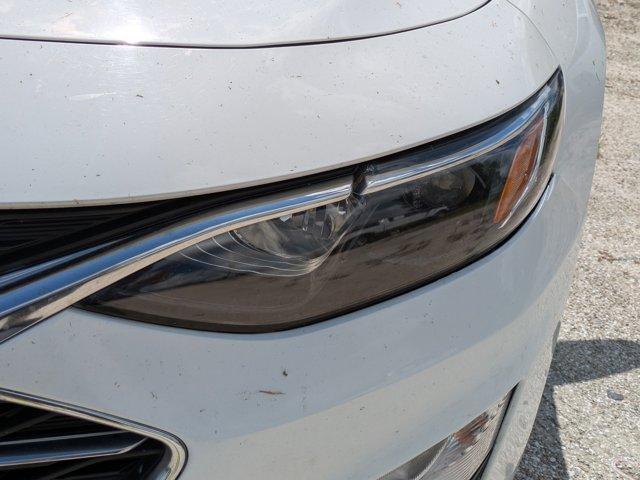 Photo of 2020 Summit White Chevrolet Malibu