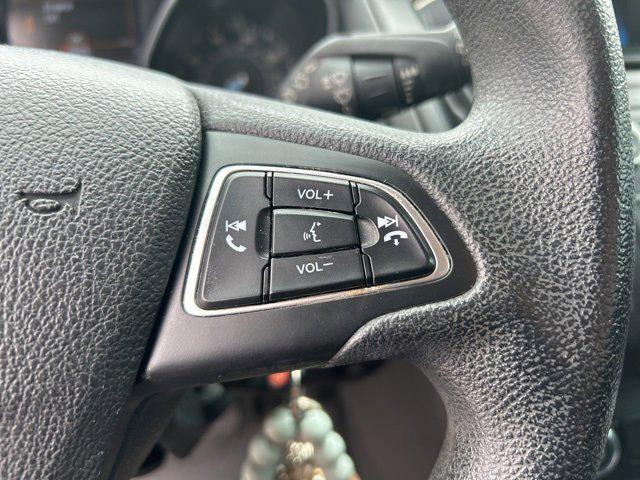 Photo of 2016 Oxford White Ford Focus