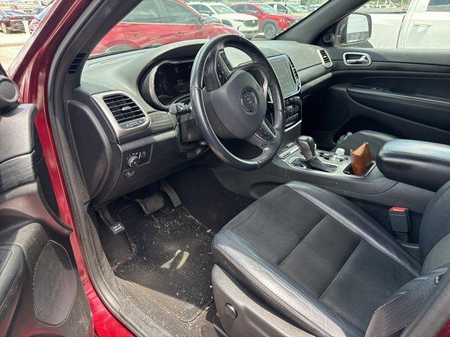 Photo of 2019 Velvet Red Pearlcoat Jeep Grand Cherokee