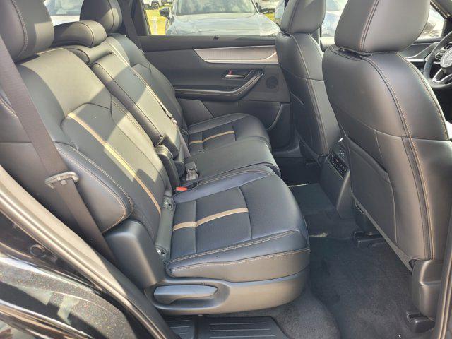 Photo of 2025 Jet Black Mica Mazda CX-70 PHEV