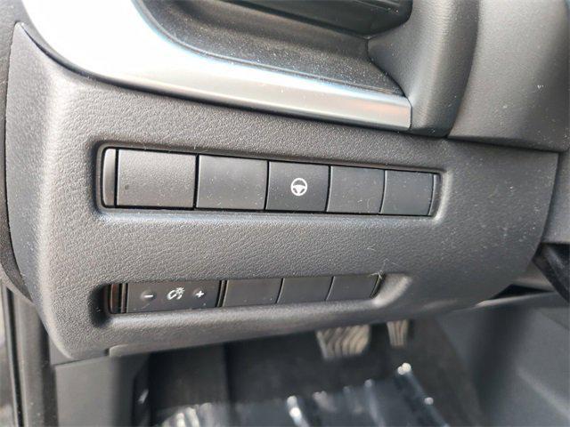 Photo of 2022 Super Black Nissan Rogue