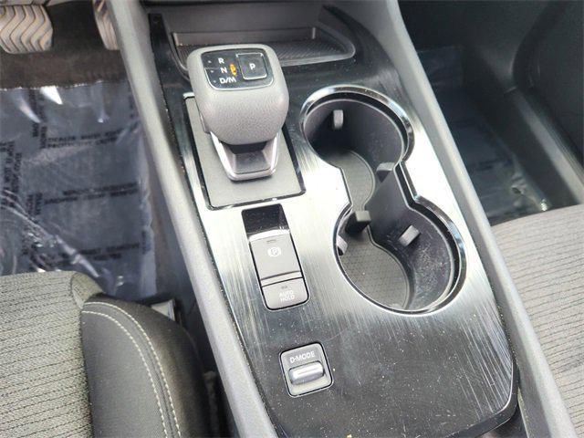 Photo of 2022 Super Black Nissan Rogue
