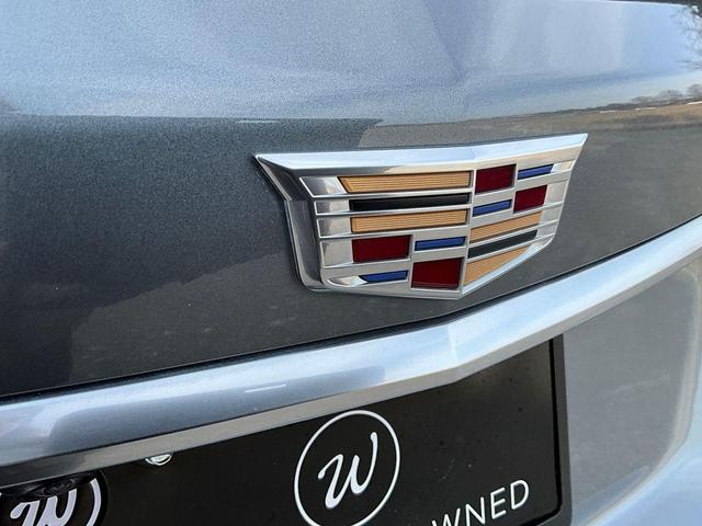 Photo of 2022 Satin Steel Metallic Cadillac XT5