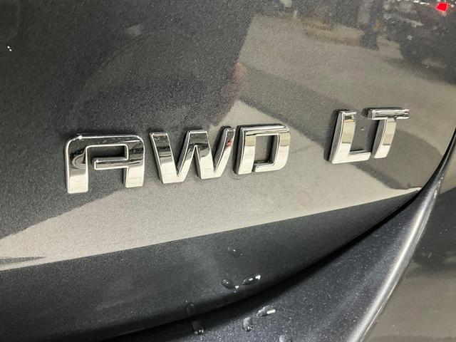 Photo of 2023 Iron Gray Metallic Chevrolet Equinox