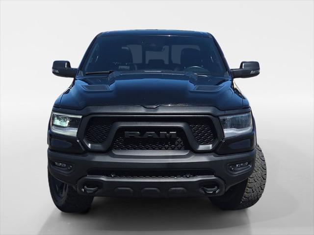 Photo of 2023 Diamond Black Crystal Pearlcoat RAM 1500