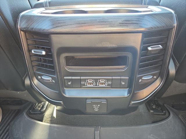Photo of 2023 Diamond Black Crystal Pearlcoat RAM 1500