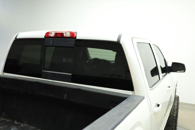 Photo of 2016 White GMC Sierra 1500