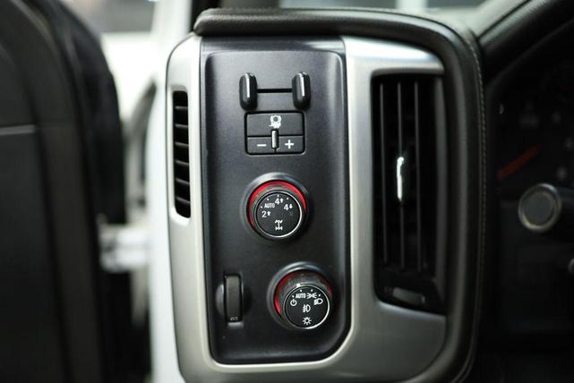 Photo of 2016 White GMC Sierra 1500
