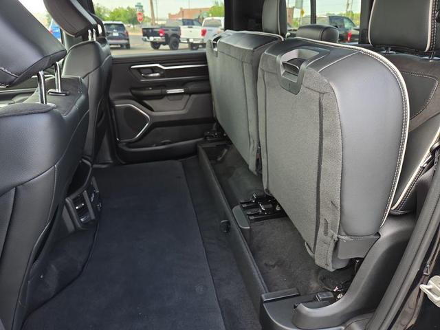 Photo of 2025 Diamond Black Crystal Pearlcoat RAM 1500