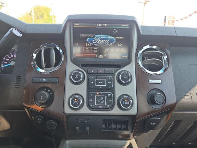 Photo of 2016 White Ford F-250