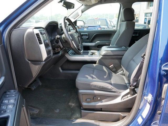 Photo of 2016 Deep Ocean Blue Metallic Chevrolet Silverado 1500